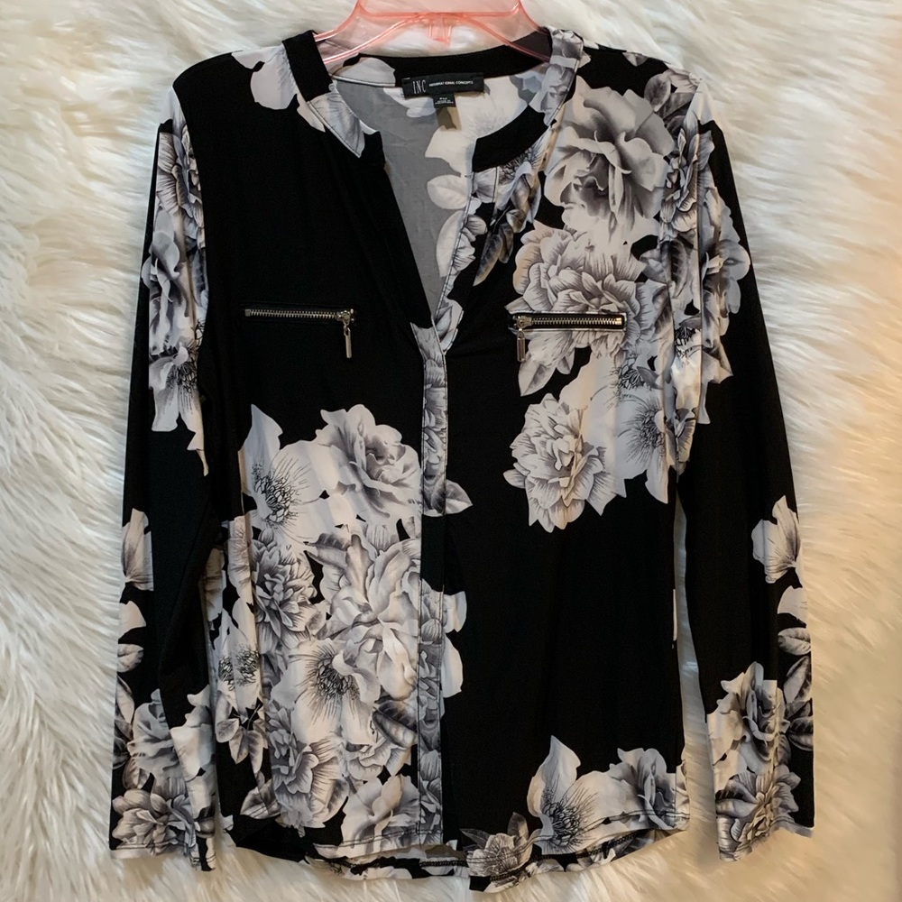 INC International Concepts Black and white floral print blouse Medium